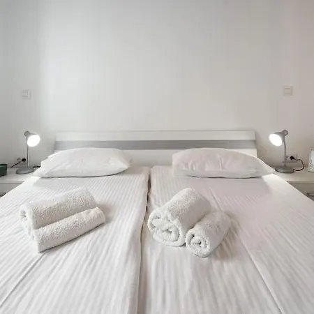 Maslina By Briskva *