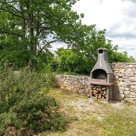 Maslina By Briskva Willa