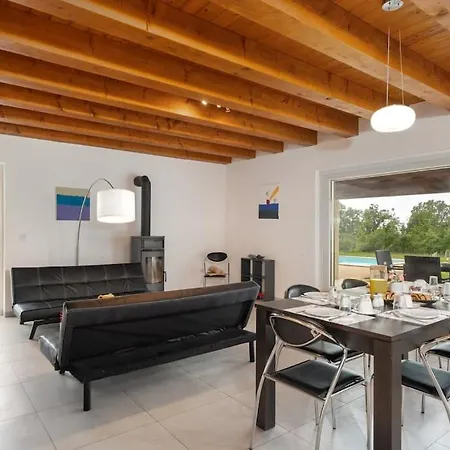 Maslina By Briskva *